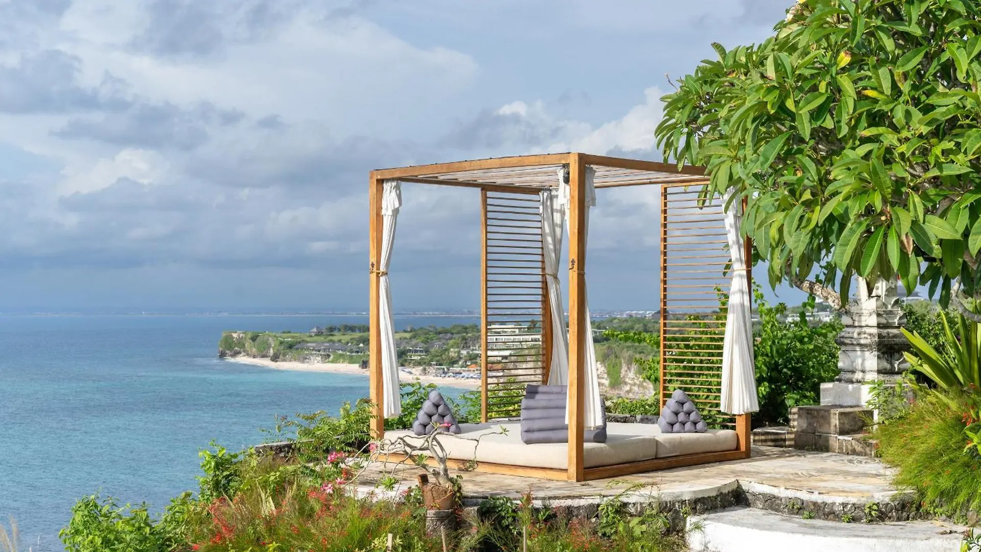 Villa Nirvana Biru Bingin Beach Uluwatu