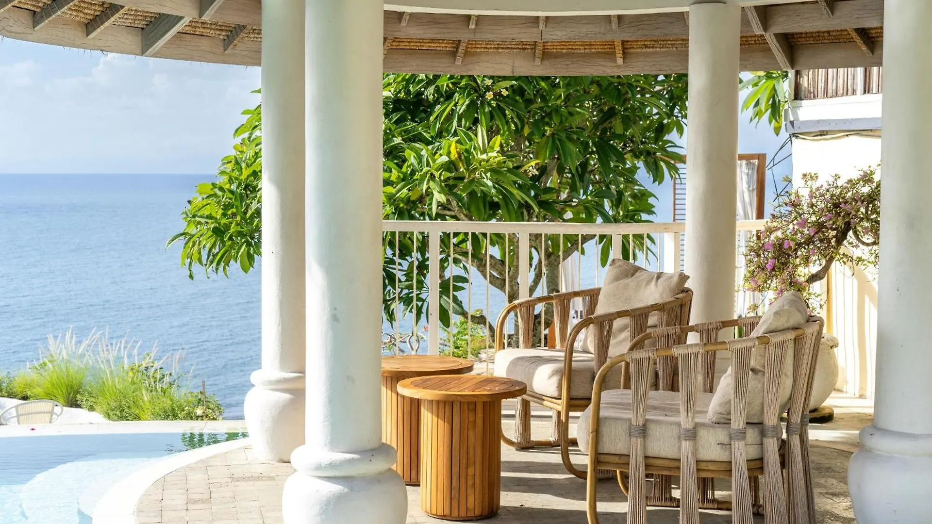 Villa Nirvana Biru Bingin Beach Uluwatu Indonesia