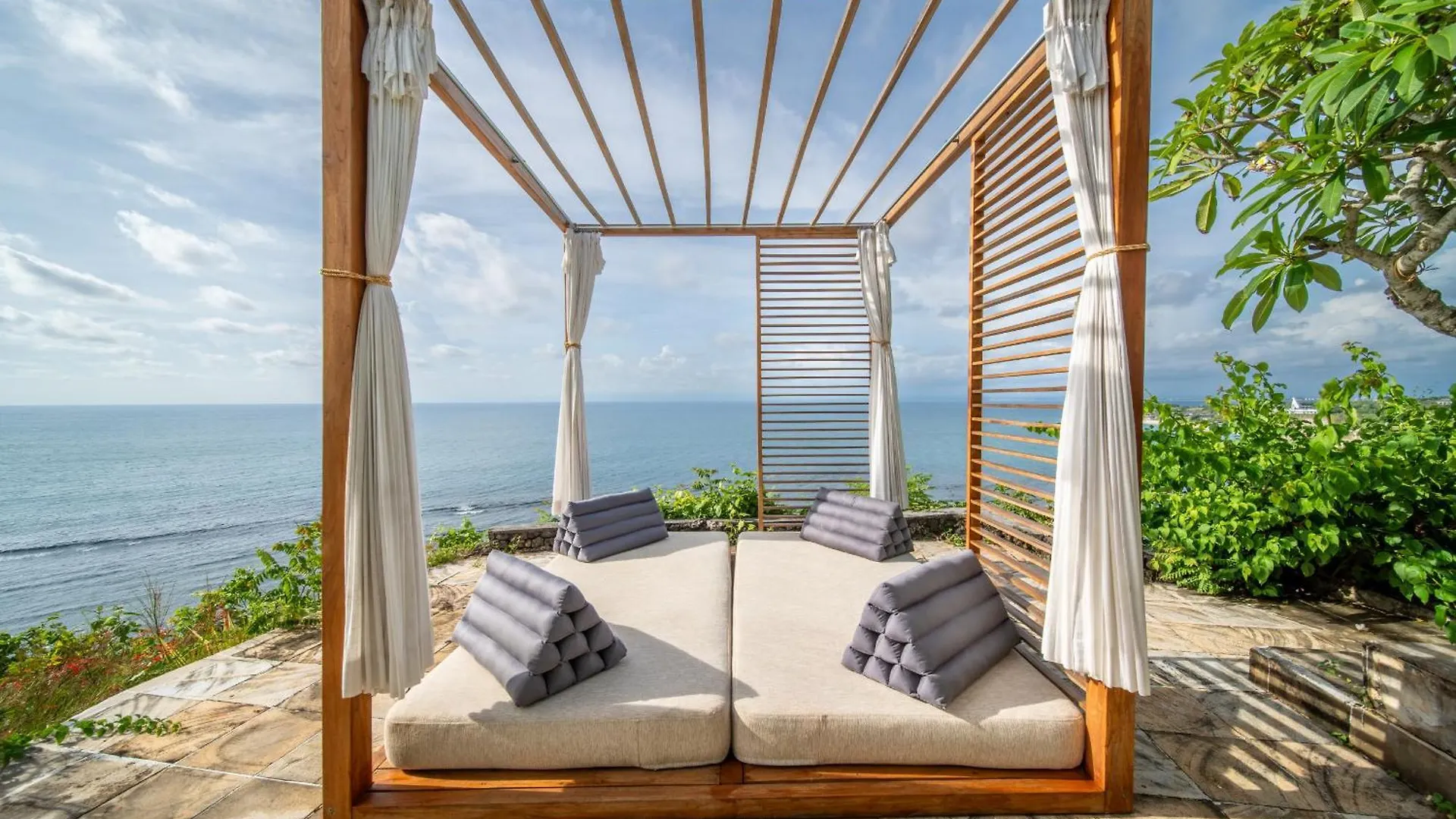 Villa Nirvana Biru Bingin Beach Uluwatu
